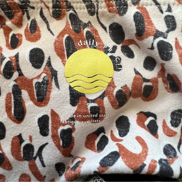 Daily Practice Anthropologie High-Rise Legging Neutral Leopard Animal small o26 - Picture 7 of 9